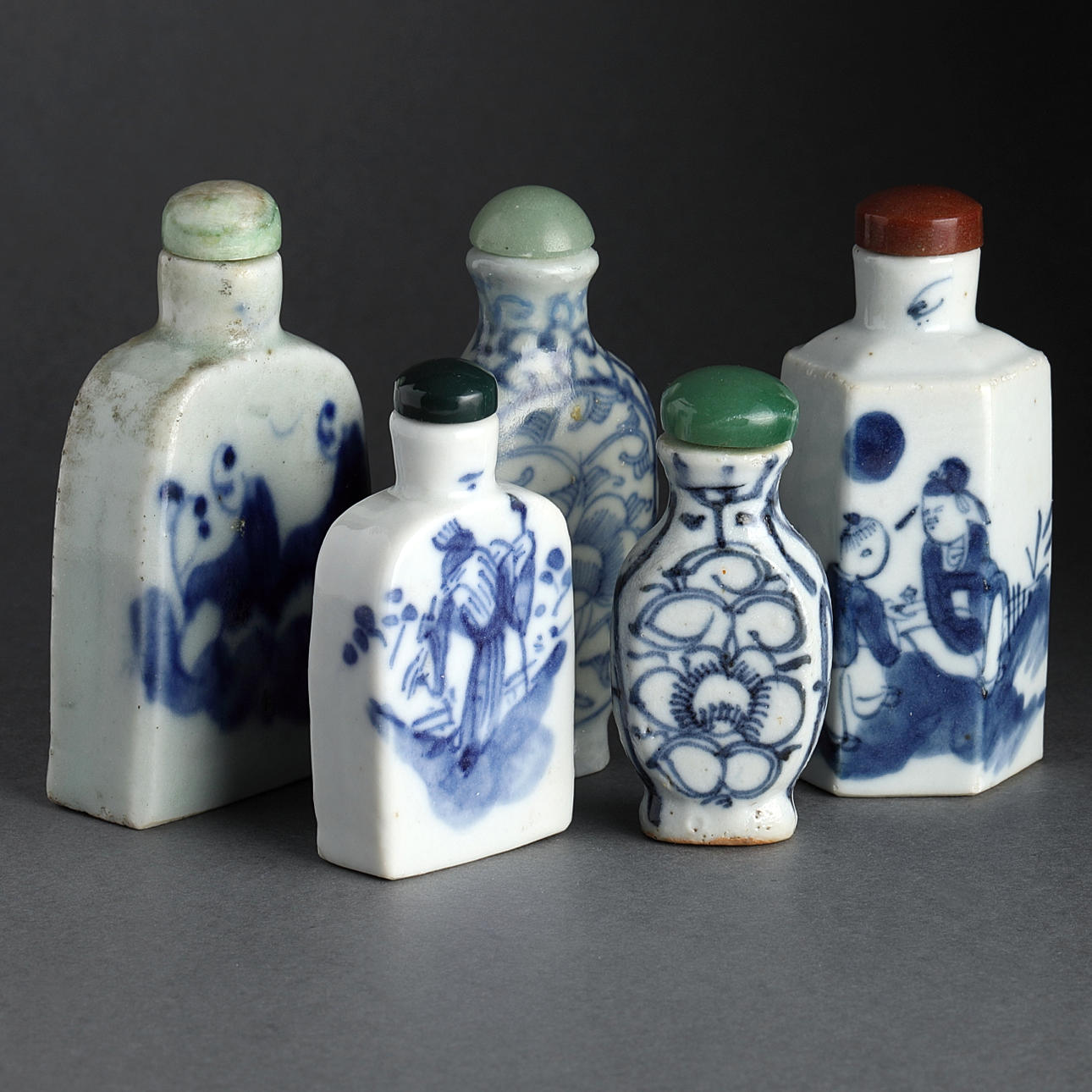 SNUSFLASKOR, 5 st., porslin, Kina, Qing, 18/1900-tal.