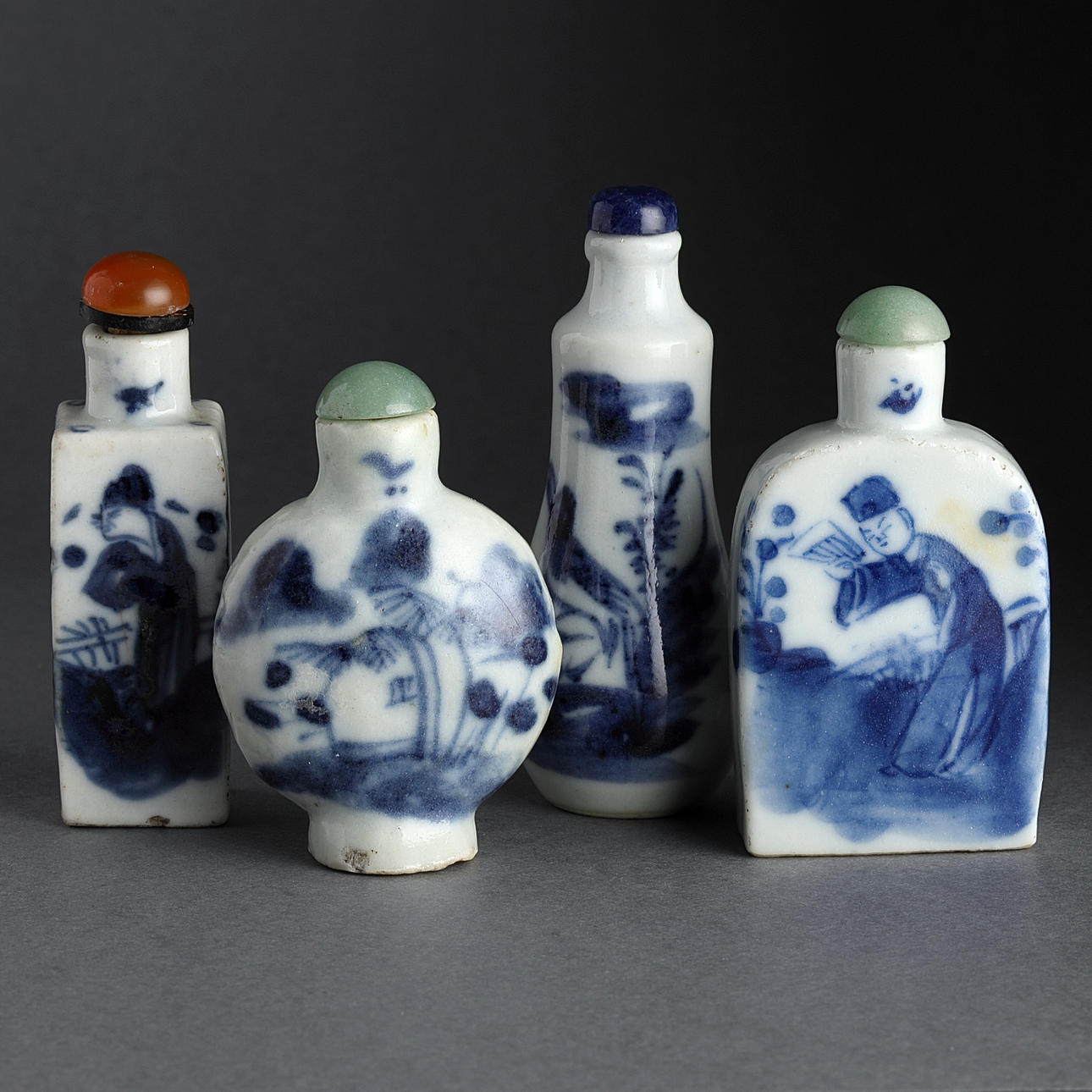 SNUSFLASKOR, 4 st., porslin, Kina, Qing, 18/1900-tal.