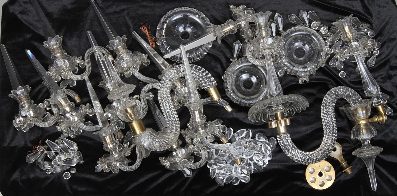 VÄGGLAMPETTER, ett par, glas, Oscarianska, 1800-talets slut.