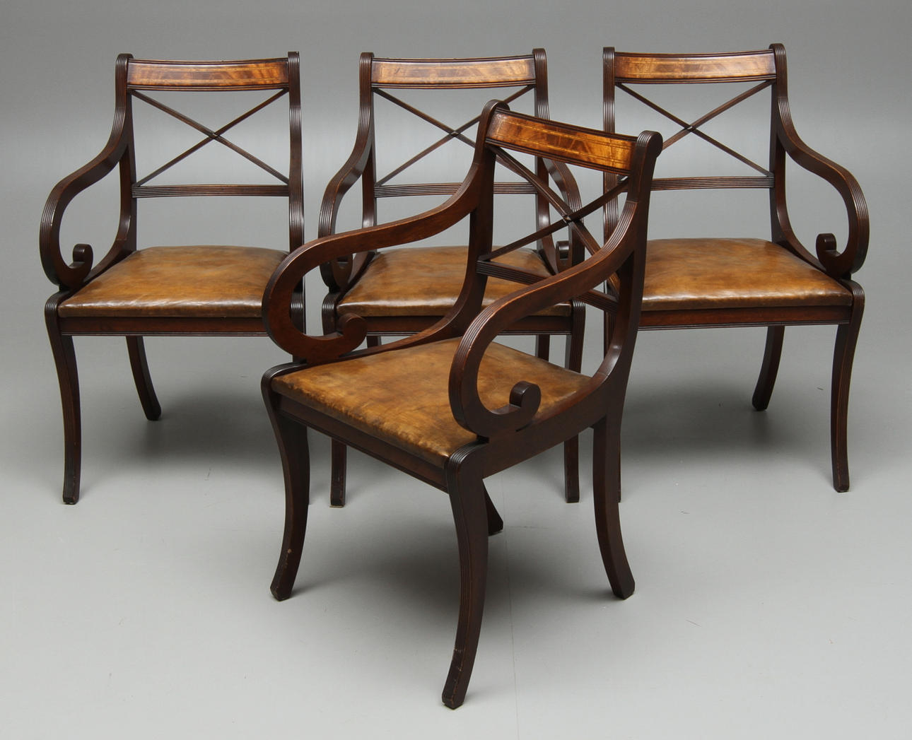 KARMSTOLAR, 4 st, engelsk stil, 1900-tal.