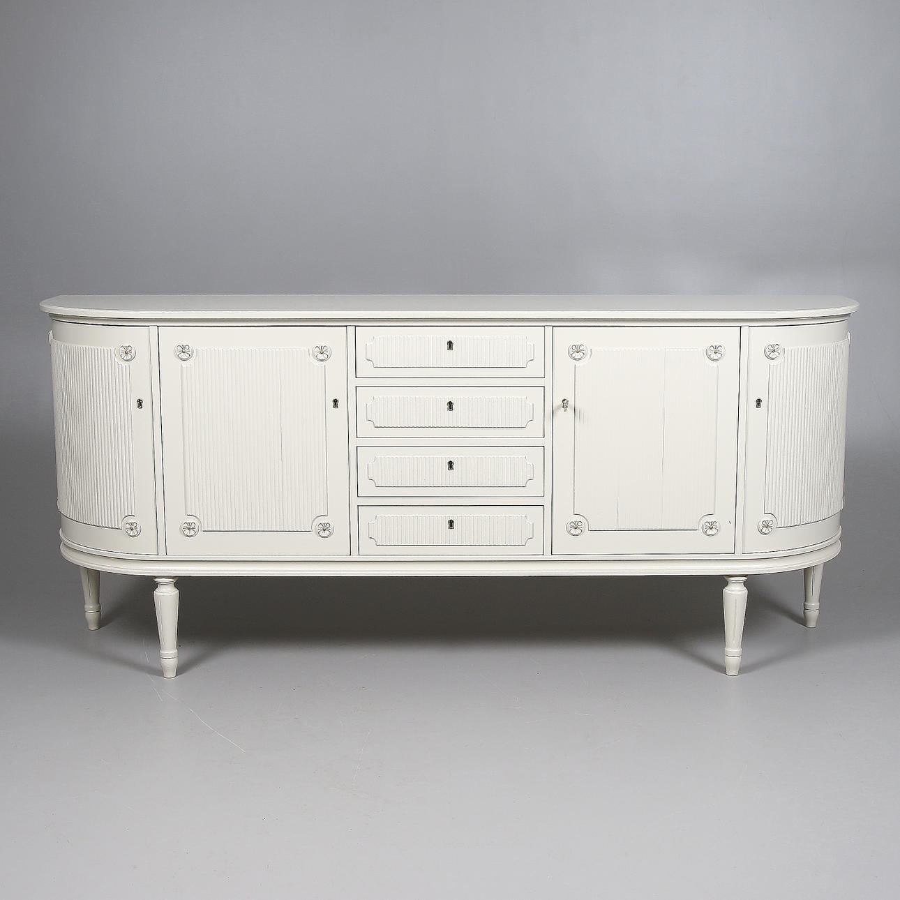 SIDEBOARD, gustaviansk stil, 1900-tal.