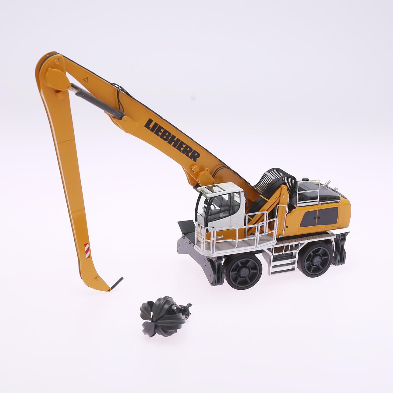 SAMLARFORDON, entreprenadmaskin LH80M, Liebherr.