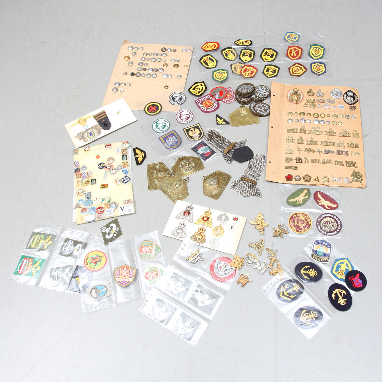 PARTI DIVERSE, mestadels med militär anknytning, blandade nationaliteter.