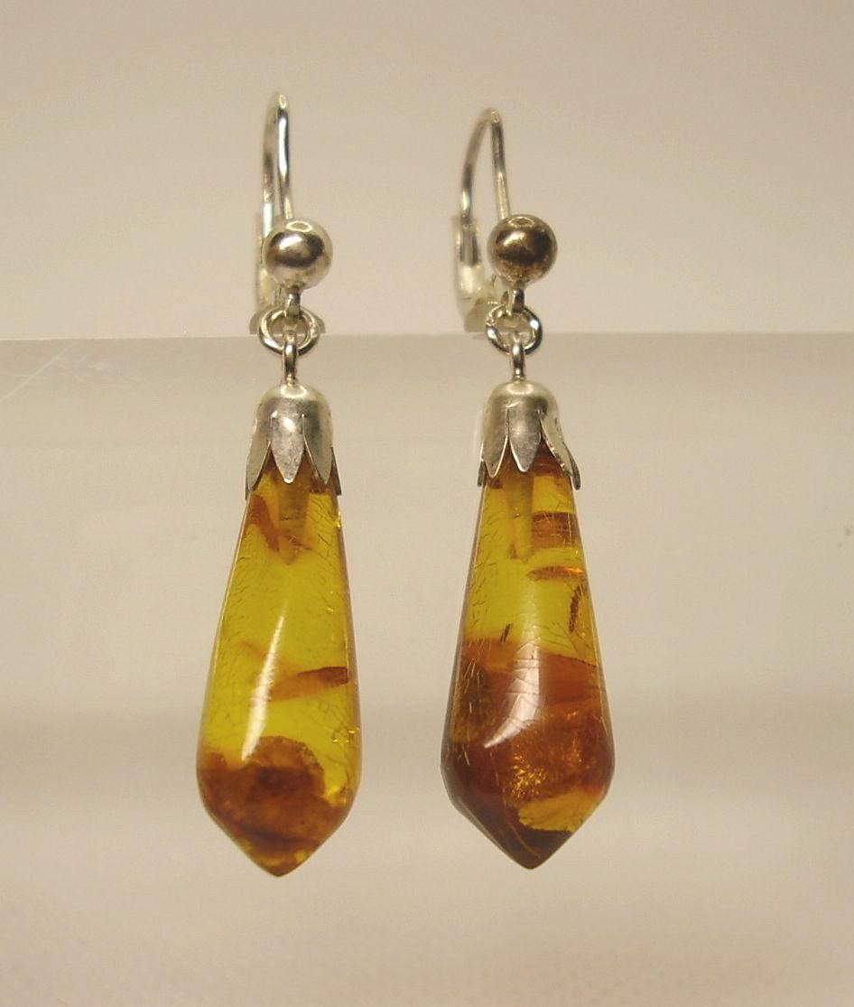 RAV ØRERINGE SØLV 835.