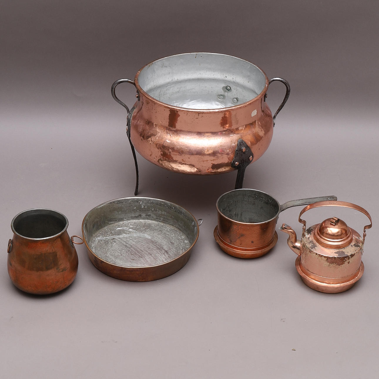 COPPER OBJECTS, 5 parts, i.a. Skultuna.