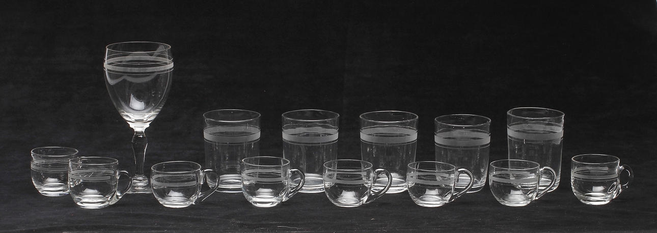 GLASSERVISDELAR, 14 delar, så kallade Rydberg, 1900-talets första hälft.