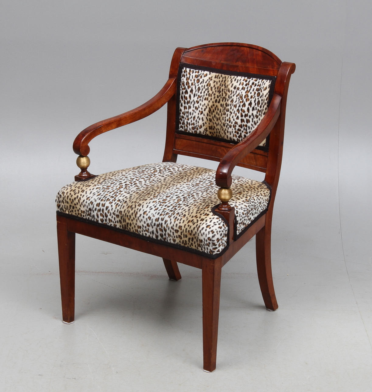 KARMSTOL, Empire, 1800-tal.