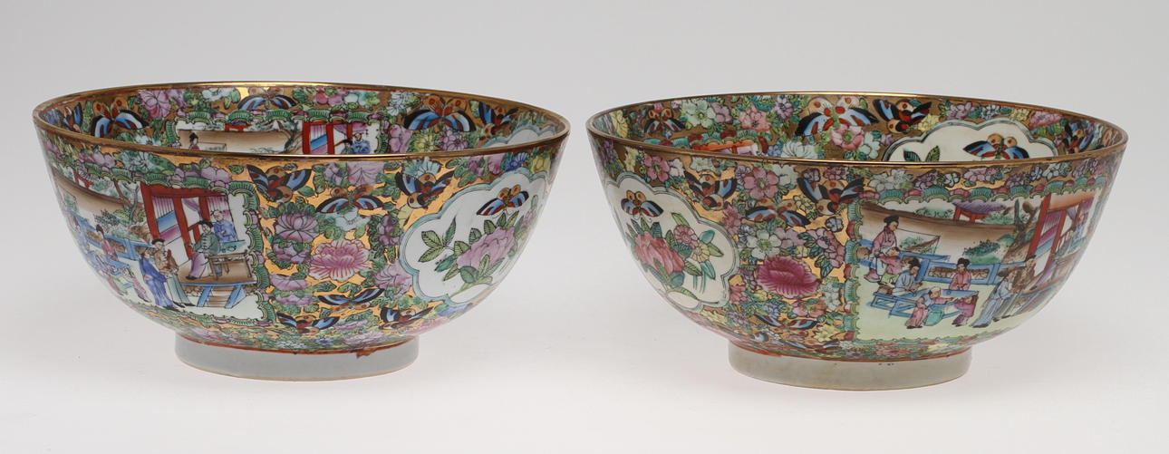 BÅLSKÅLAR, 1 par, porslin, Kina.