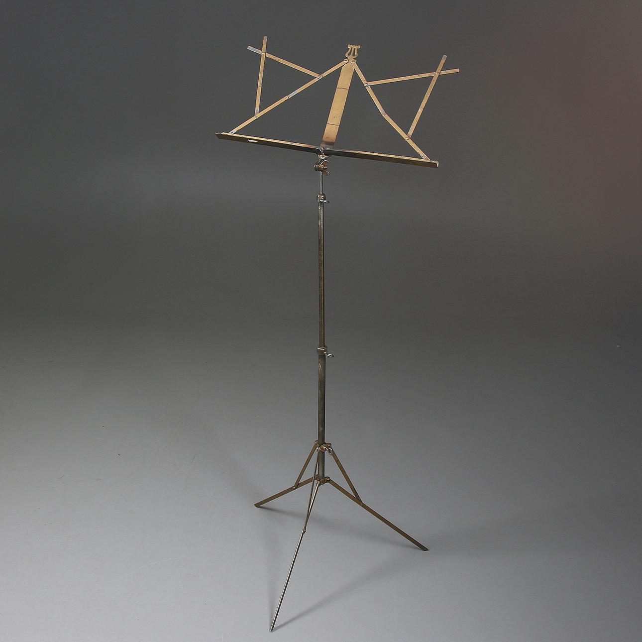 NOTSTÄLL, metall, 1900-talets mitt.