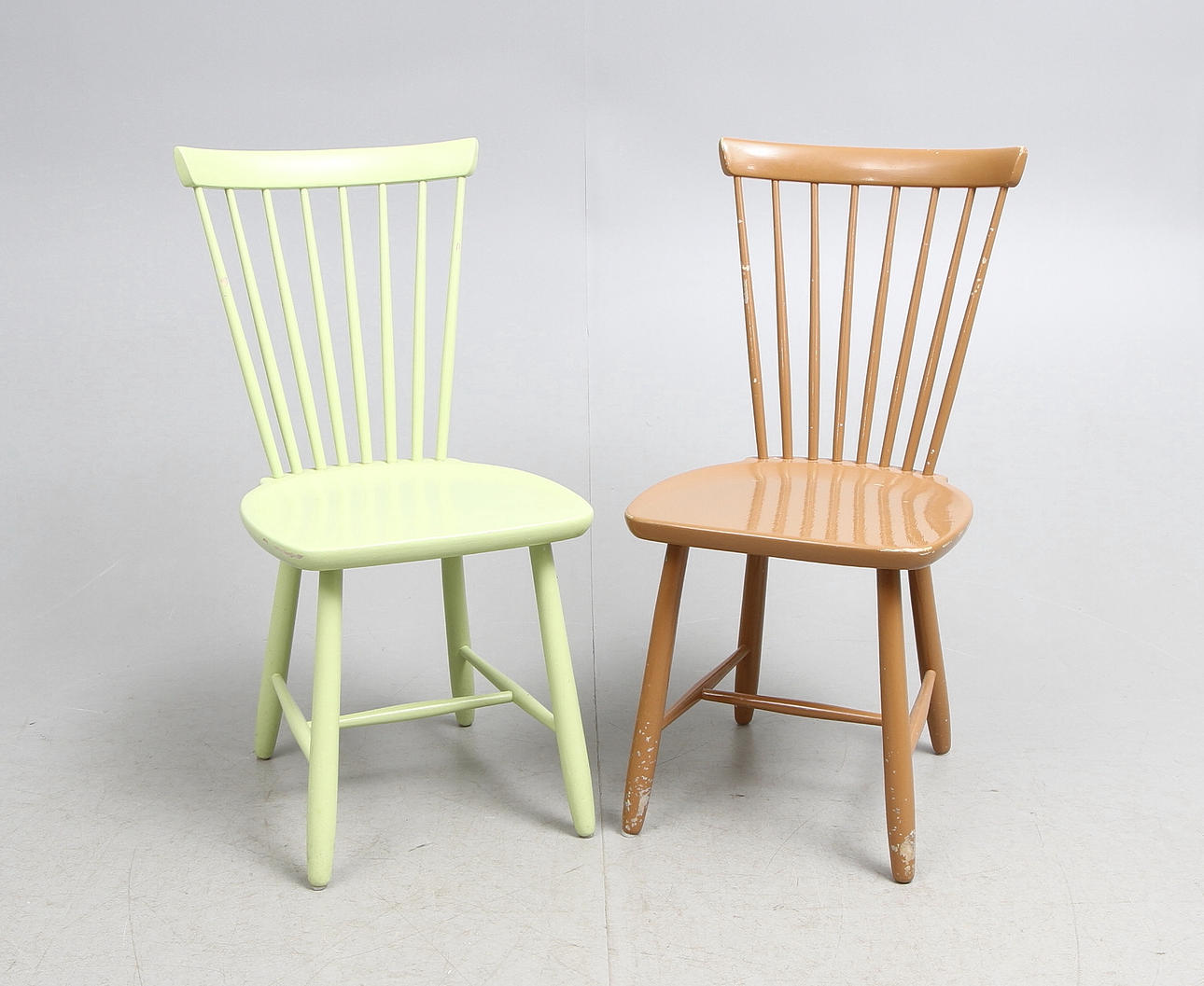 STOLAR, 2 st, "Lilla Åland", design Carl Malmsten, 1900-talets andra hälft.