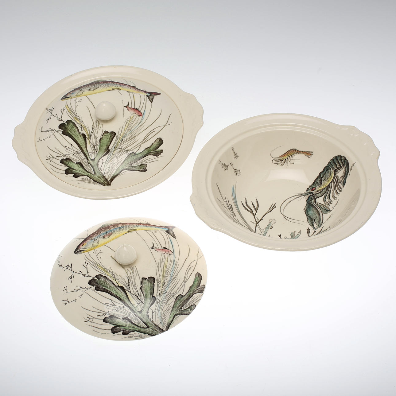 TERRINER 2 st. Fiskmotiv, "Fish" Johnson Bros. England.