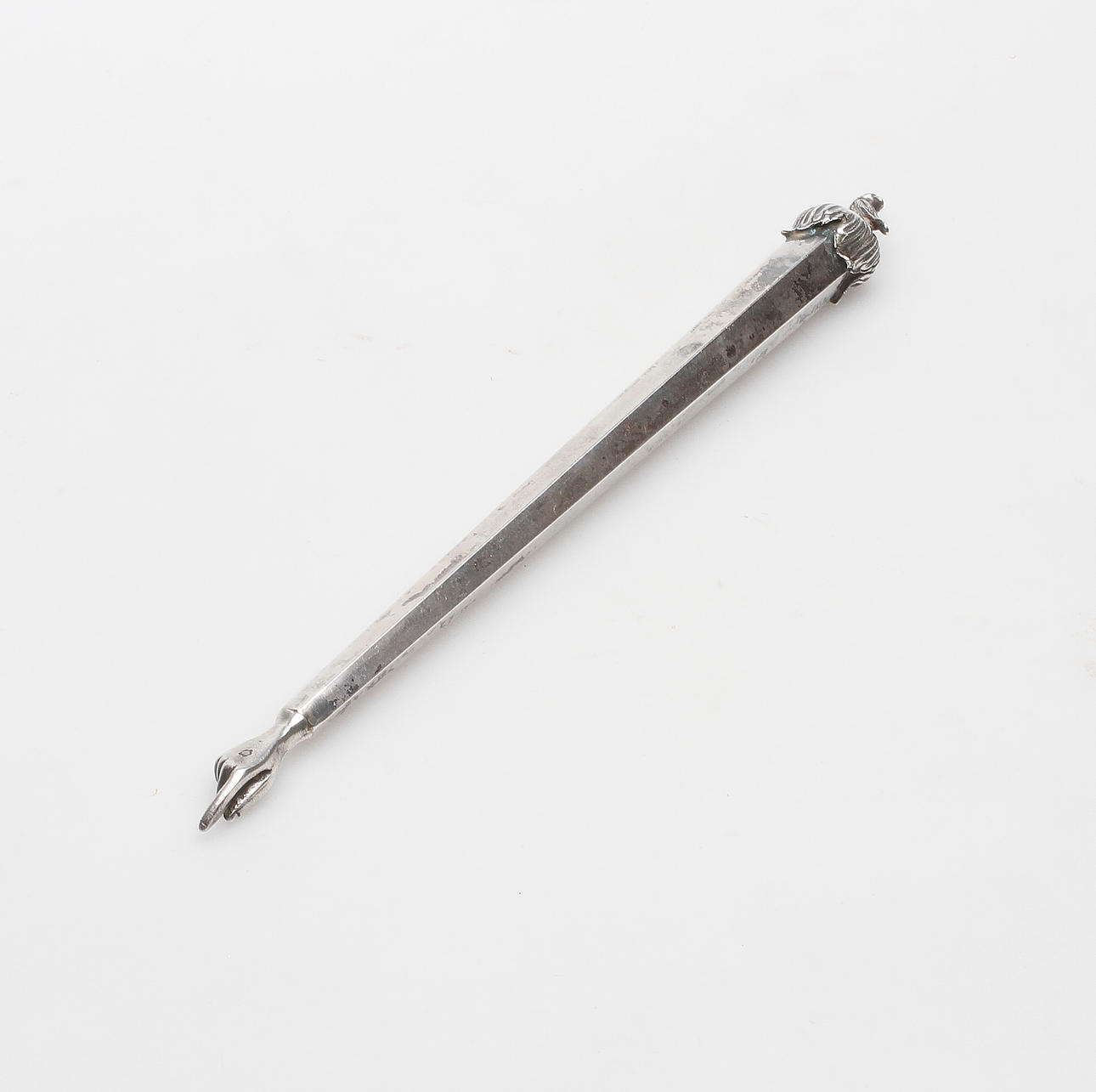 TORAPEKARE, silver, Österrike-Ungern, 1900-talets början.