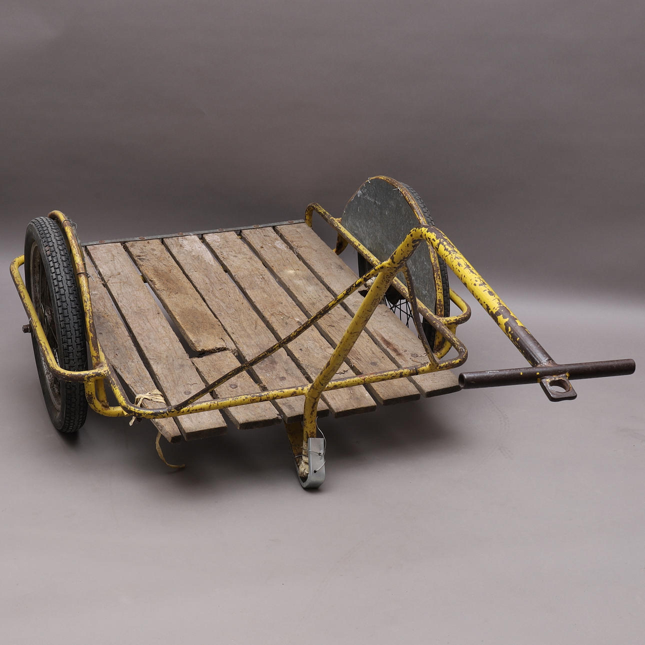 CYKELSTIL, træ & metal.