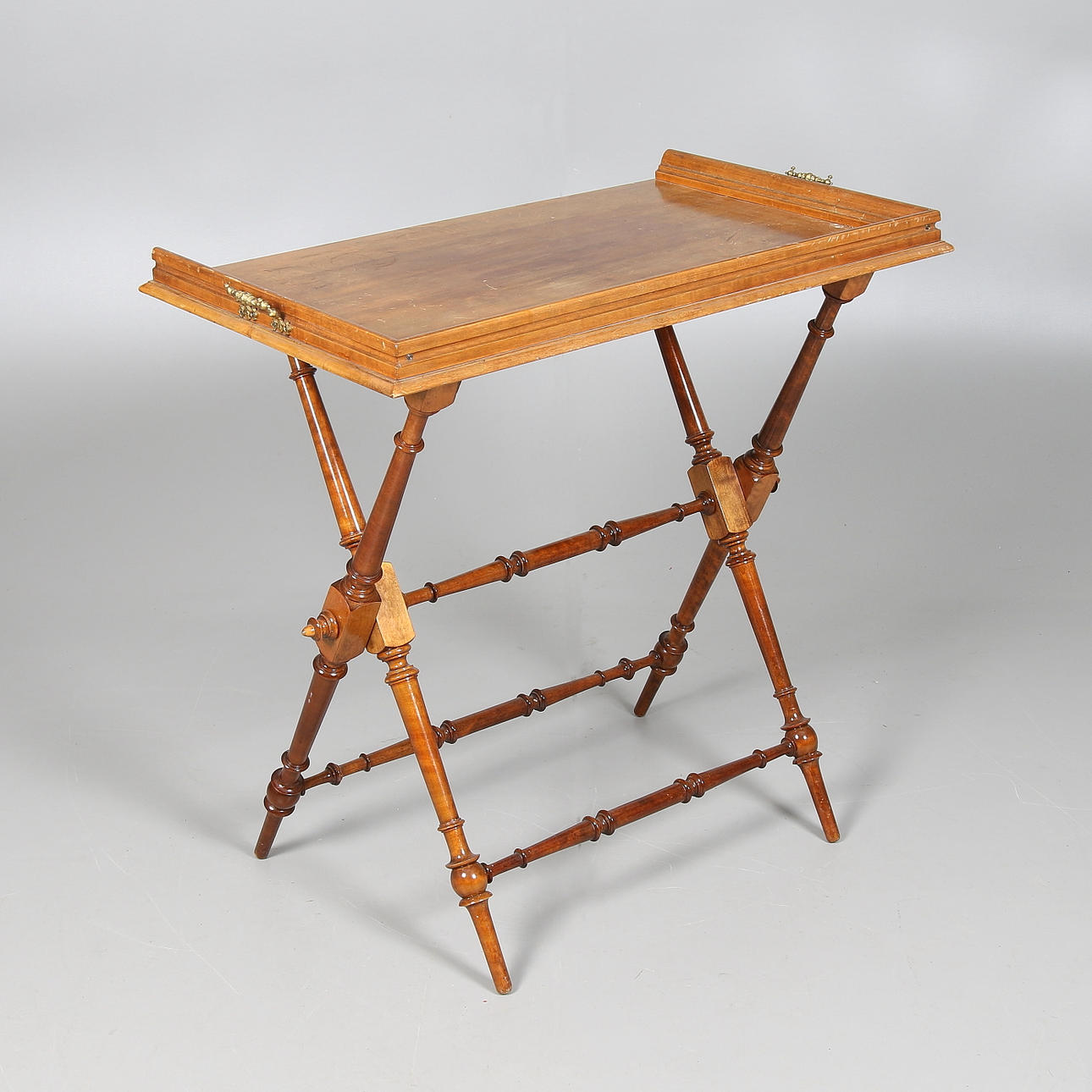 BRICKBORD, nyrenässansstil, daterad 1910.