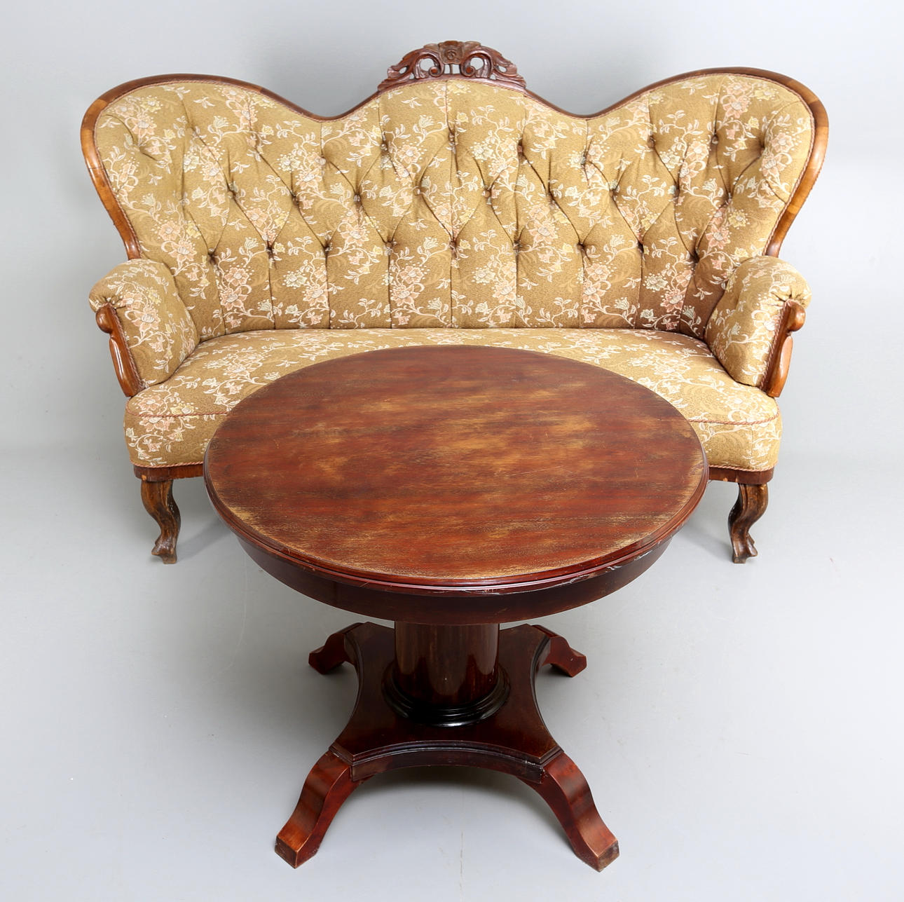 SOFFA samt BORD, 1800-talets andra hälft.