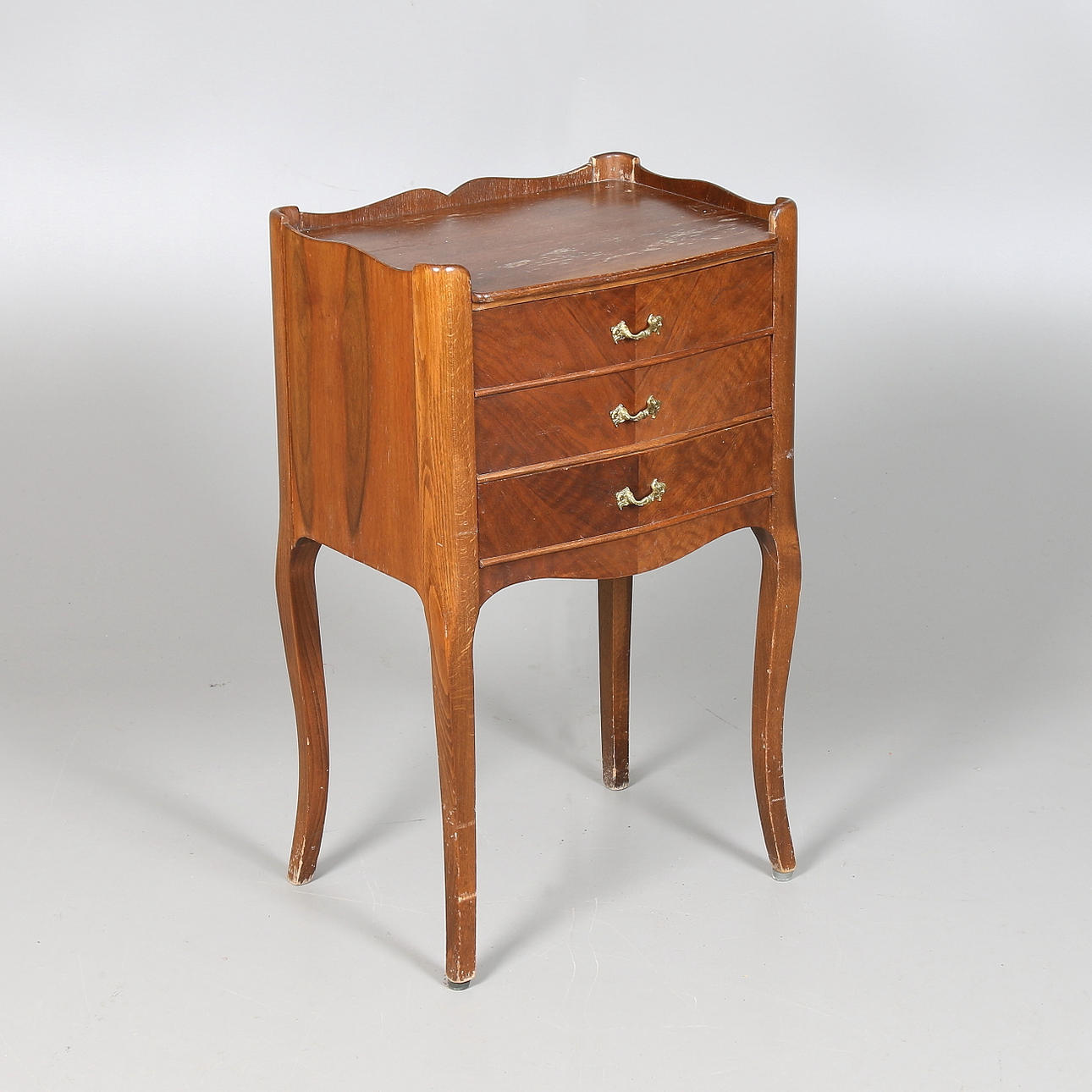 BYRÅ, mahogny, rokokostil, 1900-talets mitt.