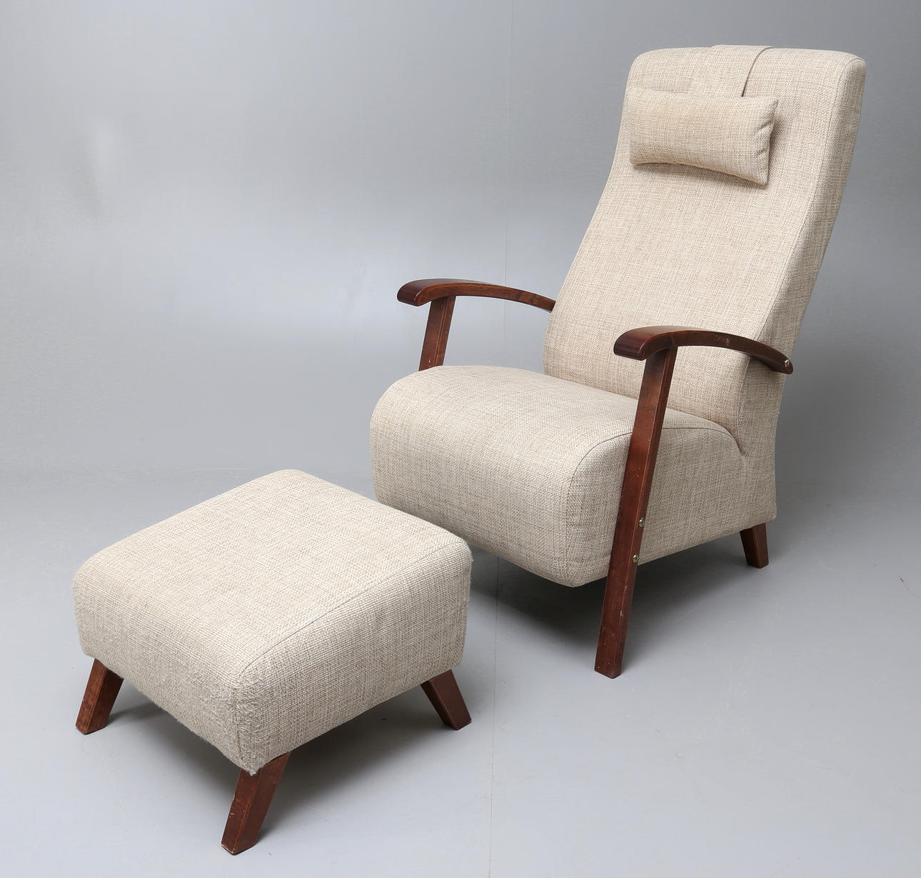 FÅTÖLJ samt fotpall, "Relax" Finland 2000-tal.