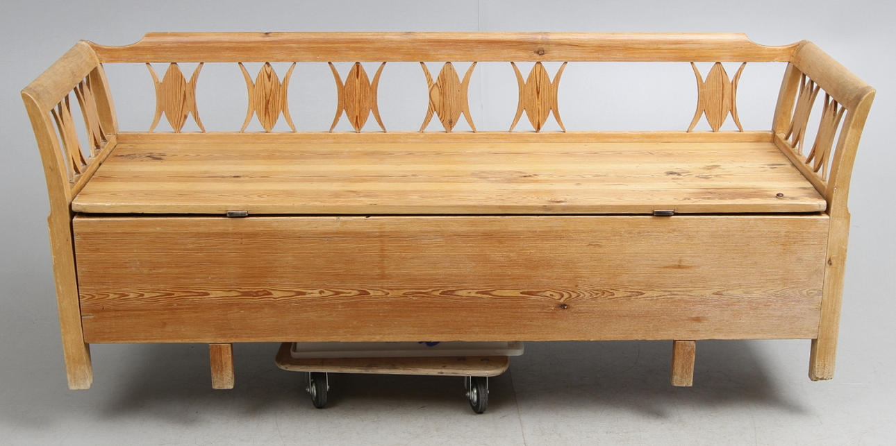 UTRDAGSSOFFA, 1800-tal.