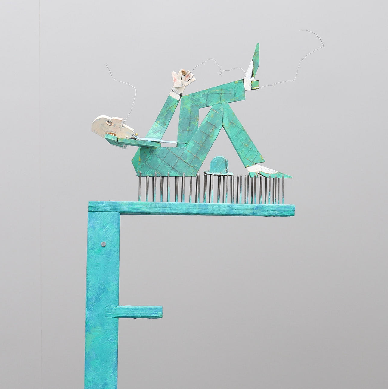 LARS OLSON. Wandskulptur "Der Fakir".