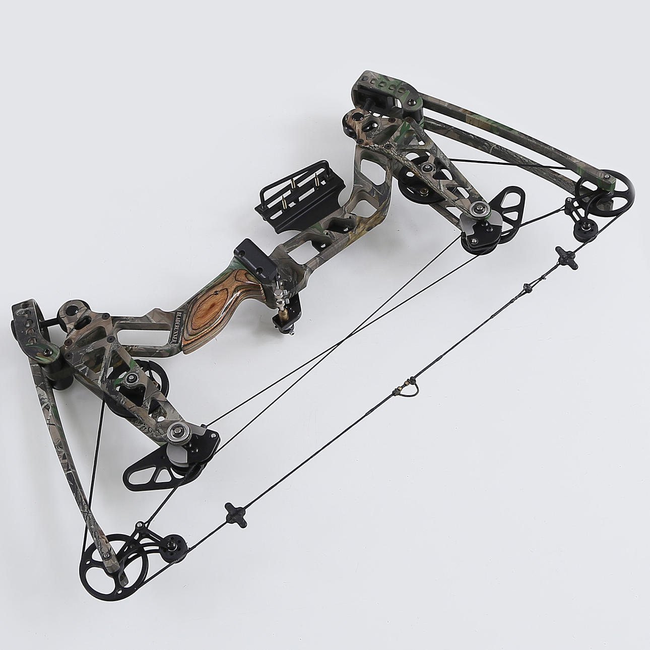 JAKTBÅGE, i väska, 1900-tal.