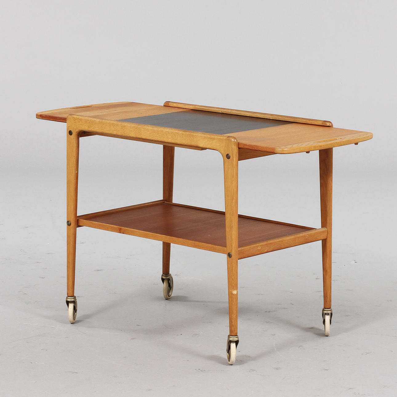 SERVERINGSVAGN, "Thea", design av Yngve Ekström, 1950-tal.