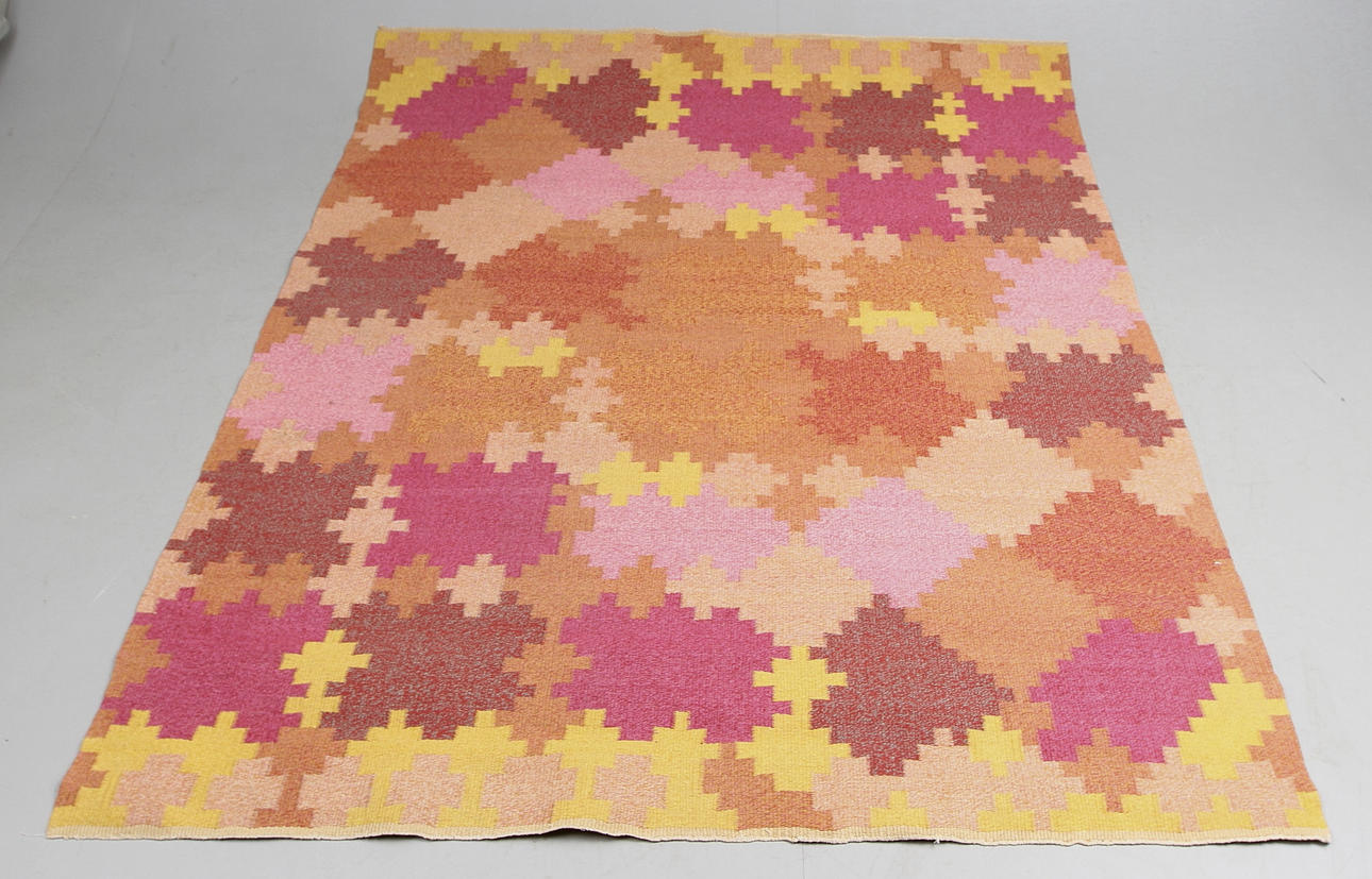 MATTA, rölakan, signerad CB, 215 x 277 cm.