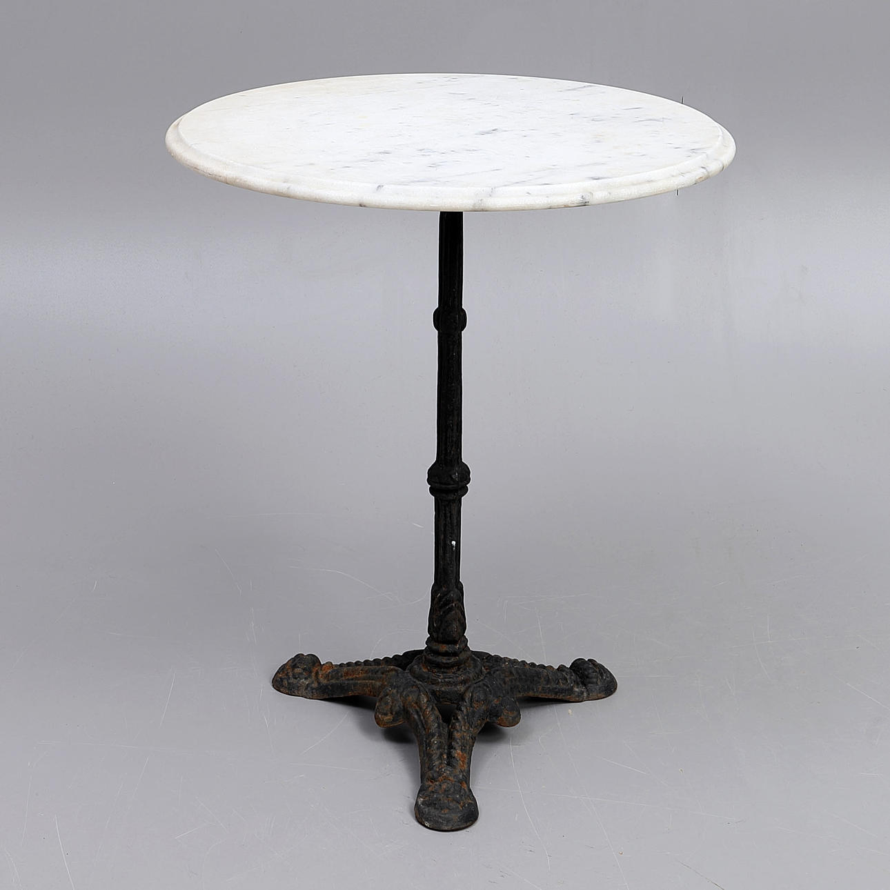 CAFÉBORD, marmor och gjutjärn.