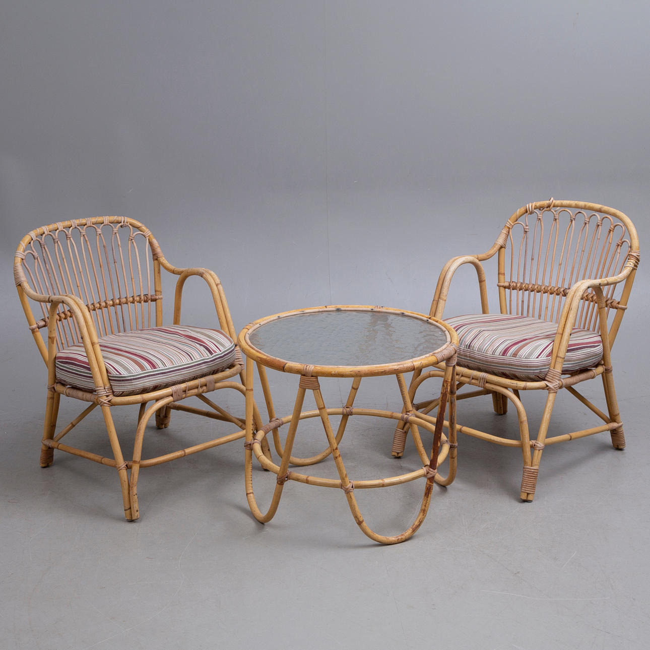 ROTTINGMÖBLER, 3 delar, 1900-tal.