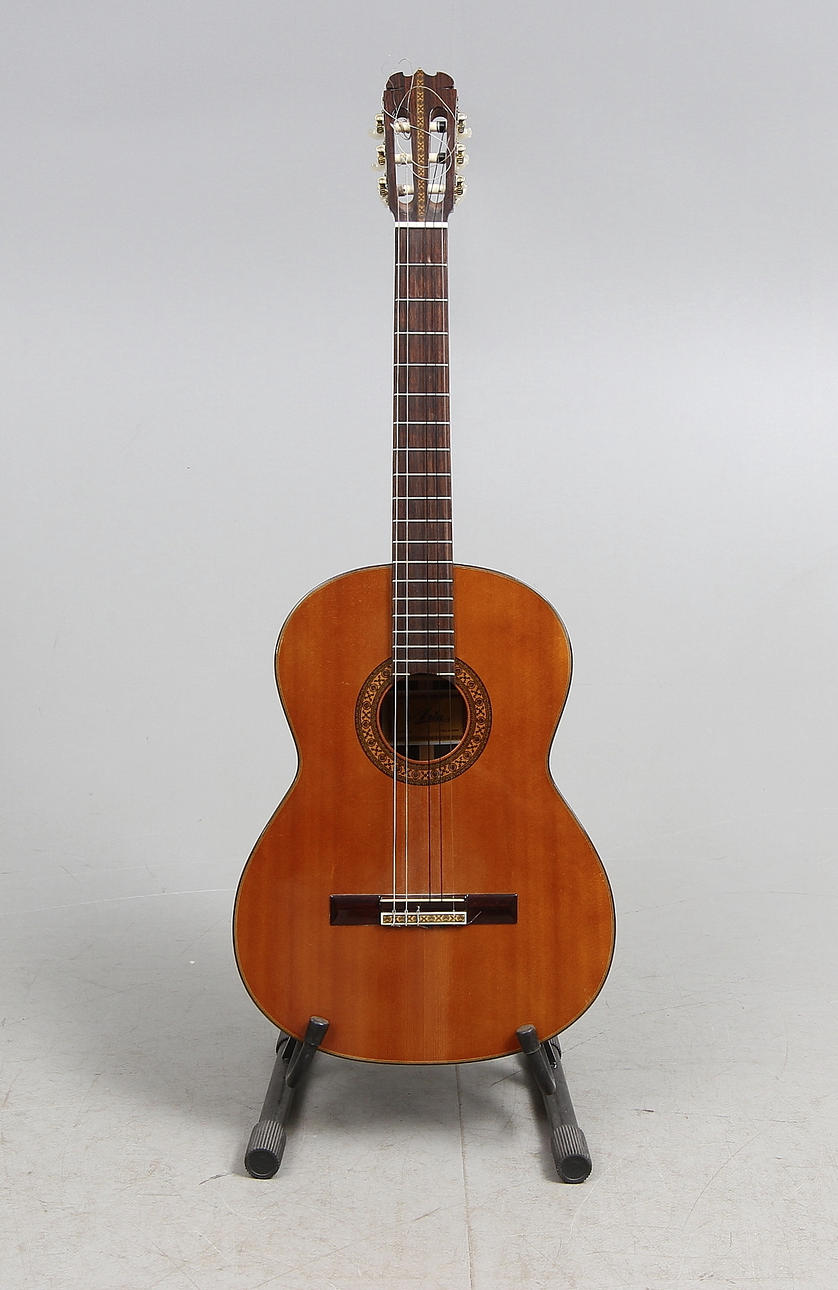 AKUSTISK GITARR, Aria, modell HFA588.