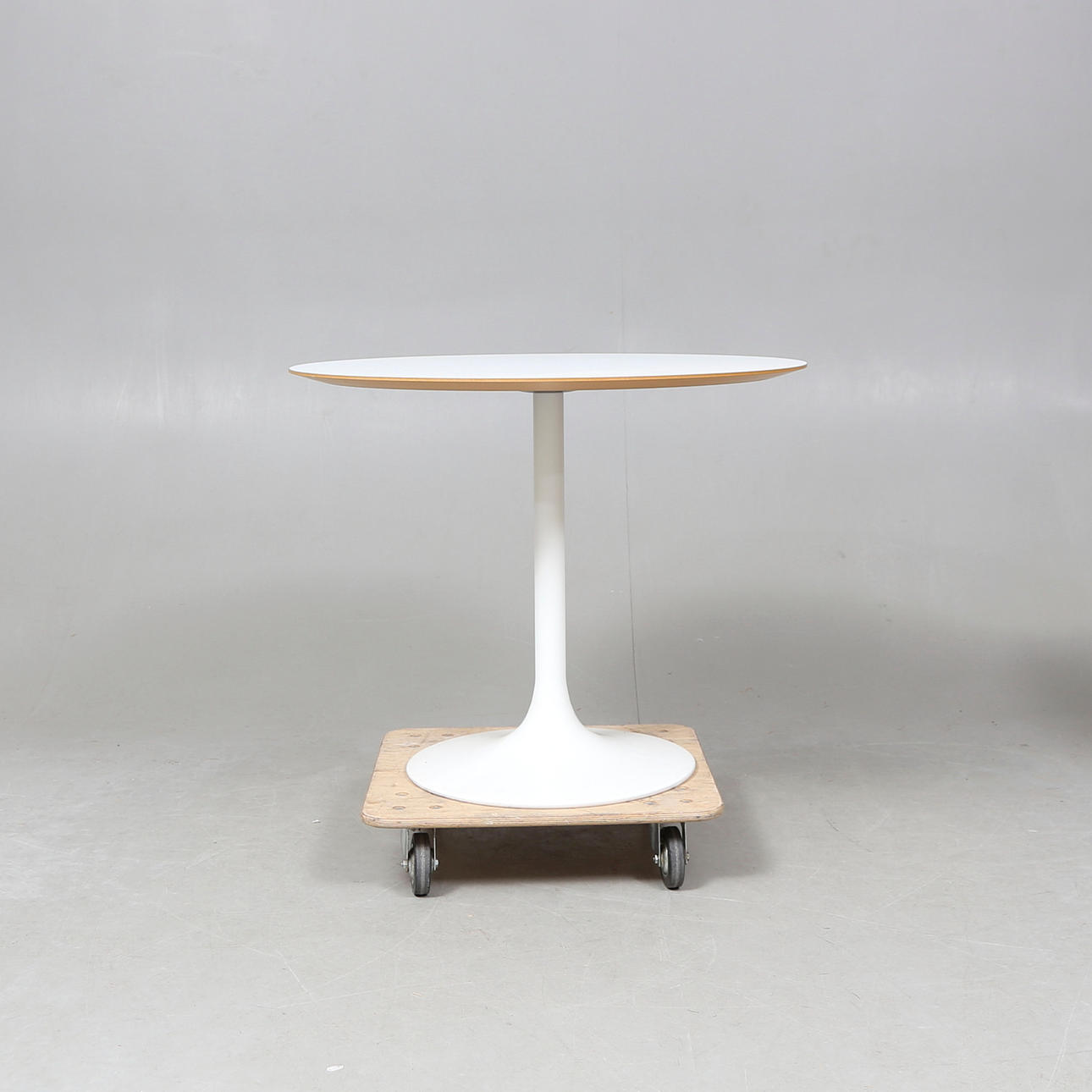 TABELLE, Diskus/Venus, Johanson Design.