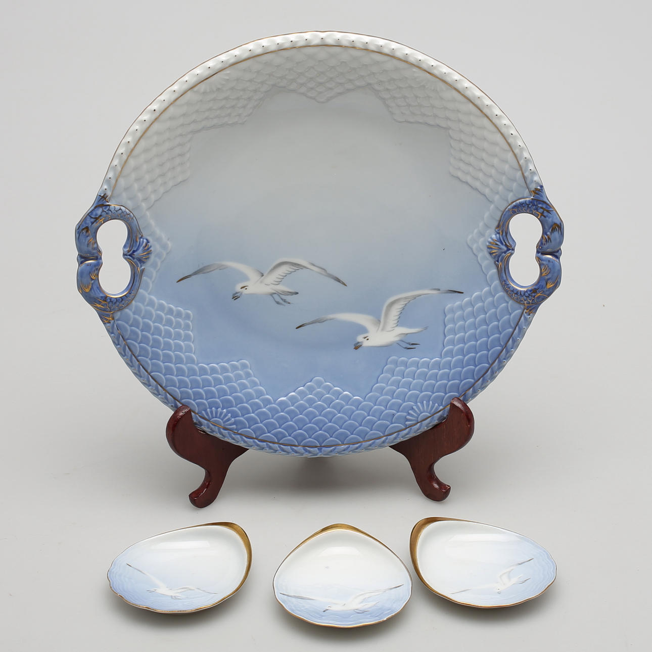 FAT och PORTIONSFAT, porslin, Bing o Gröndal, Blå Måsen.