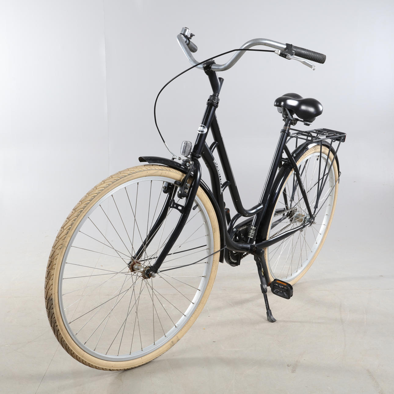 WOMEN'S BIKE, Yosemite, 28''.