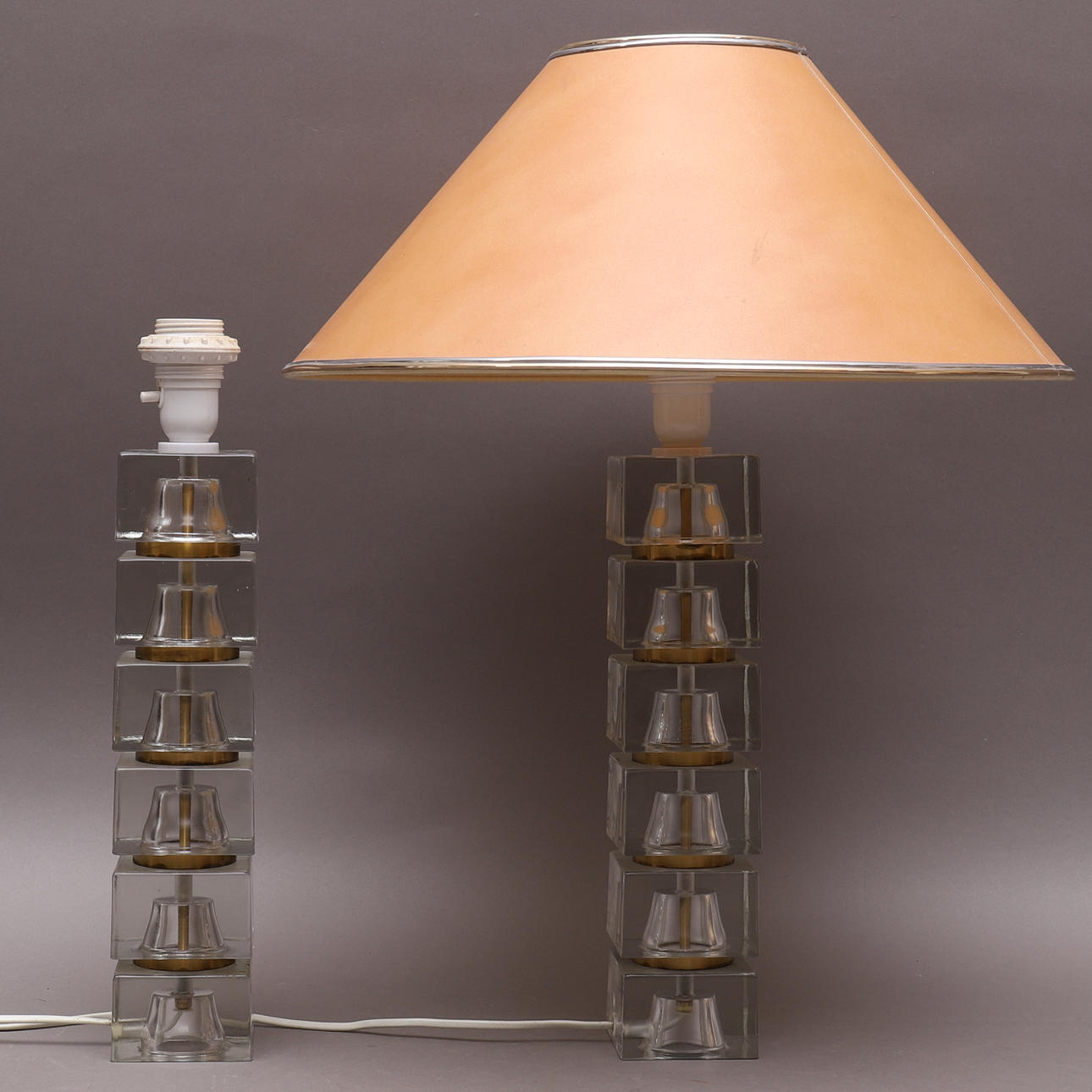 BORDSLAMPOR, ett par, glas, 60-tal.