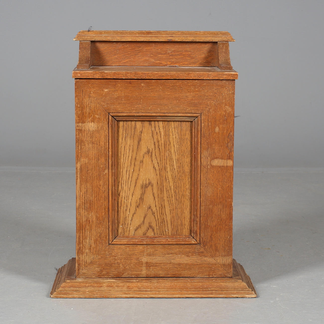 VÄGGSKÅP, trä, med förvaring, 1900-tal.