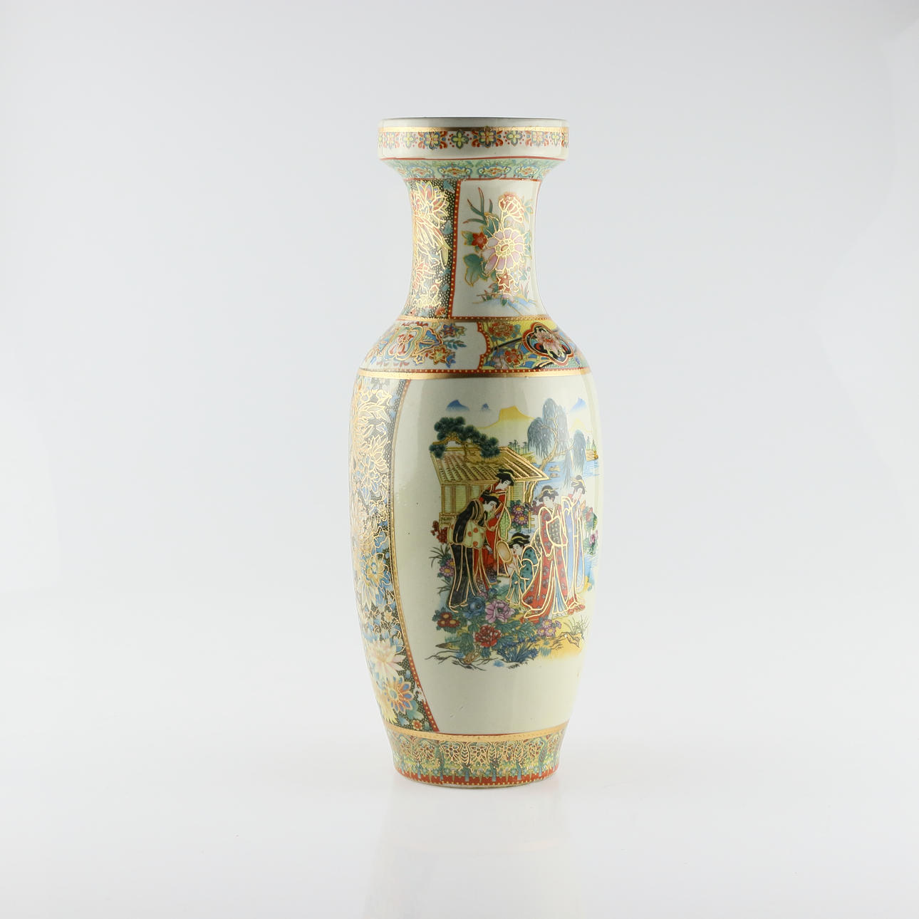 VAS, porslin, handmålad, Kina, 1900-tal.