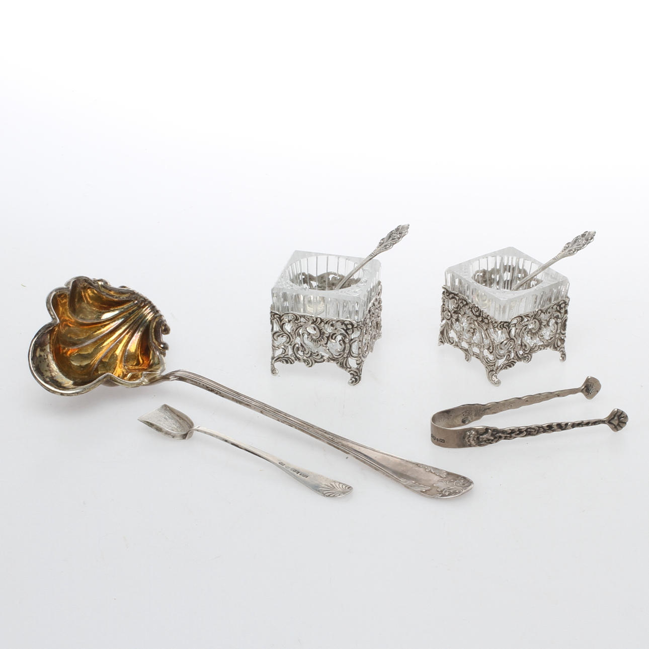 SILVER, 7 delar, bland annat "Viking Rose" Thorvald Marthinsen, Norge.