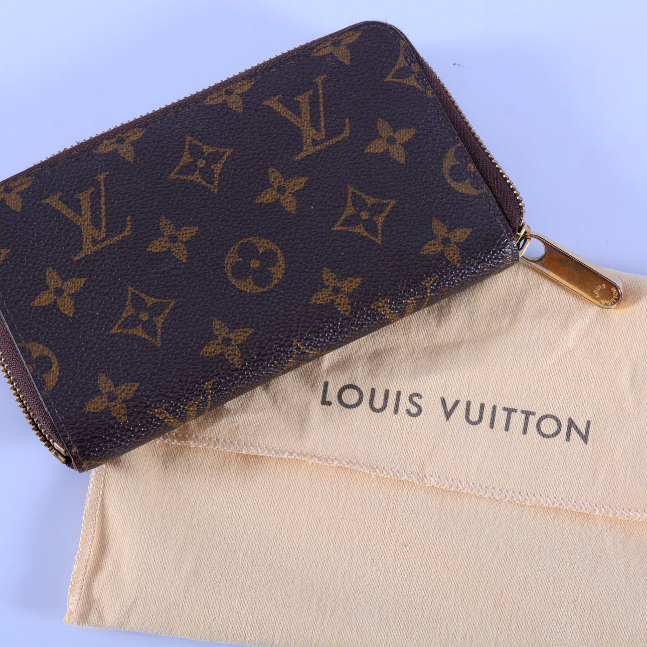 PLÅNBOK, Louis Vuitton.