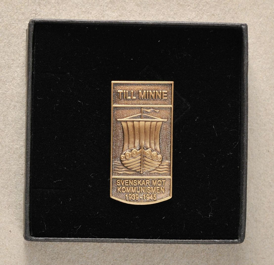 BADGE, svenska fascister, i fall.