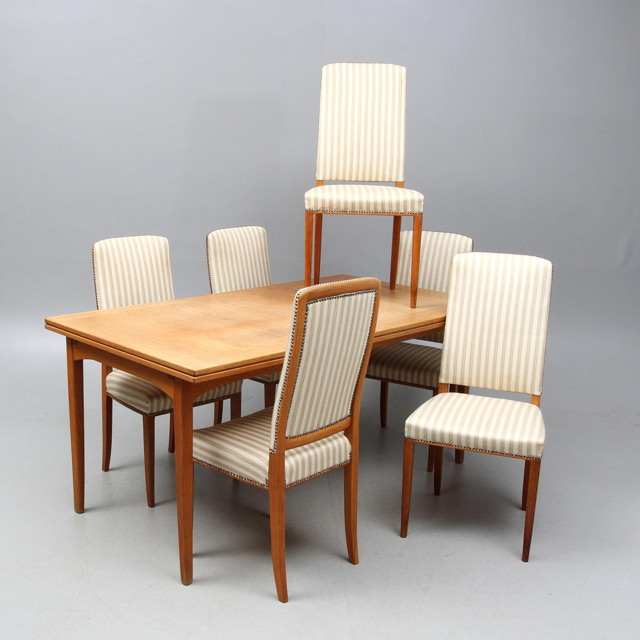 MATSALSGRUPP, 7 delar, ek, "Gustavus", Carl Malmsten, plakettmärkt.