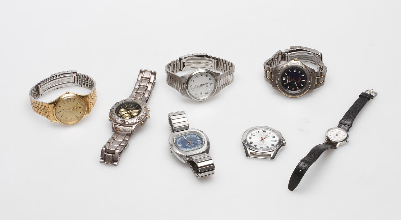 ARMBANDSUR, 8 st, 1900-tal.