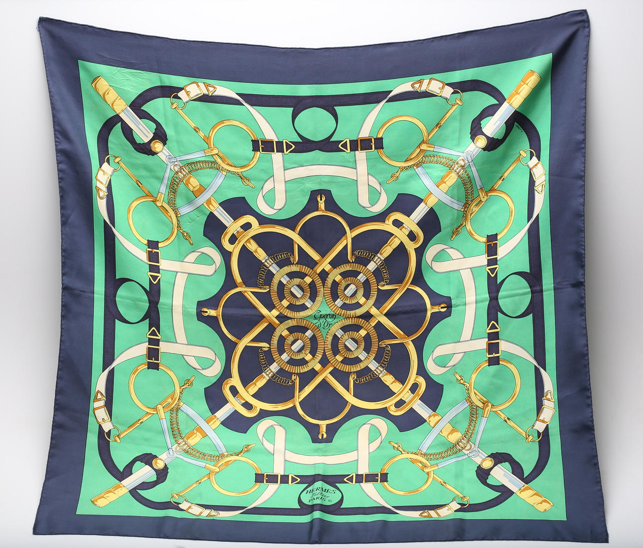 HERMÈS. scarf, silke, "Eperon d'Or", Frankrike.