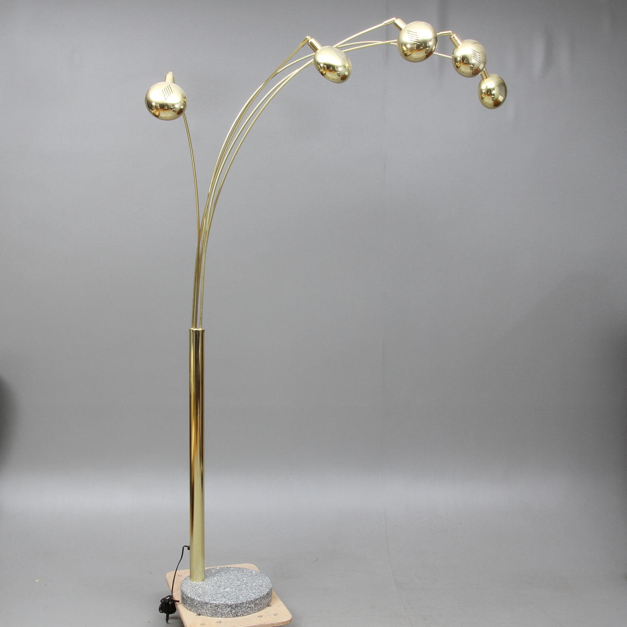 GOLVLAMPA, 1900/2000-tal.