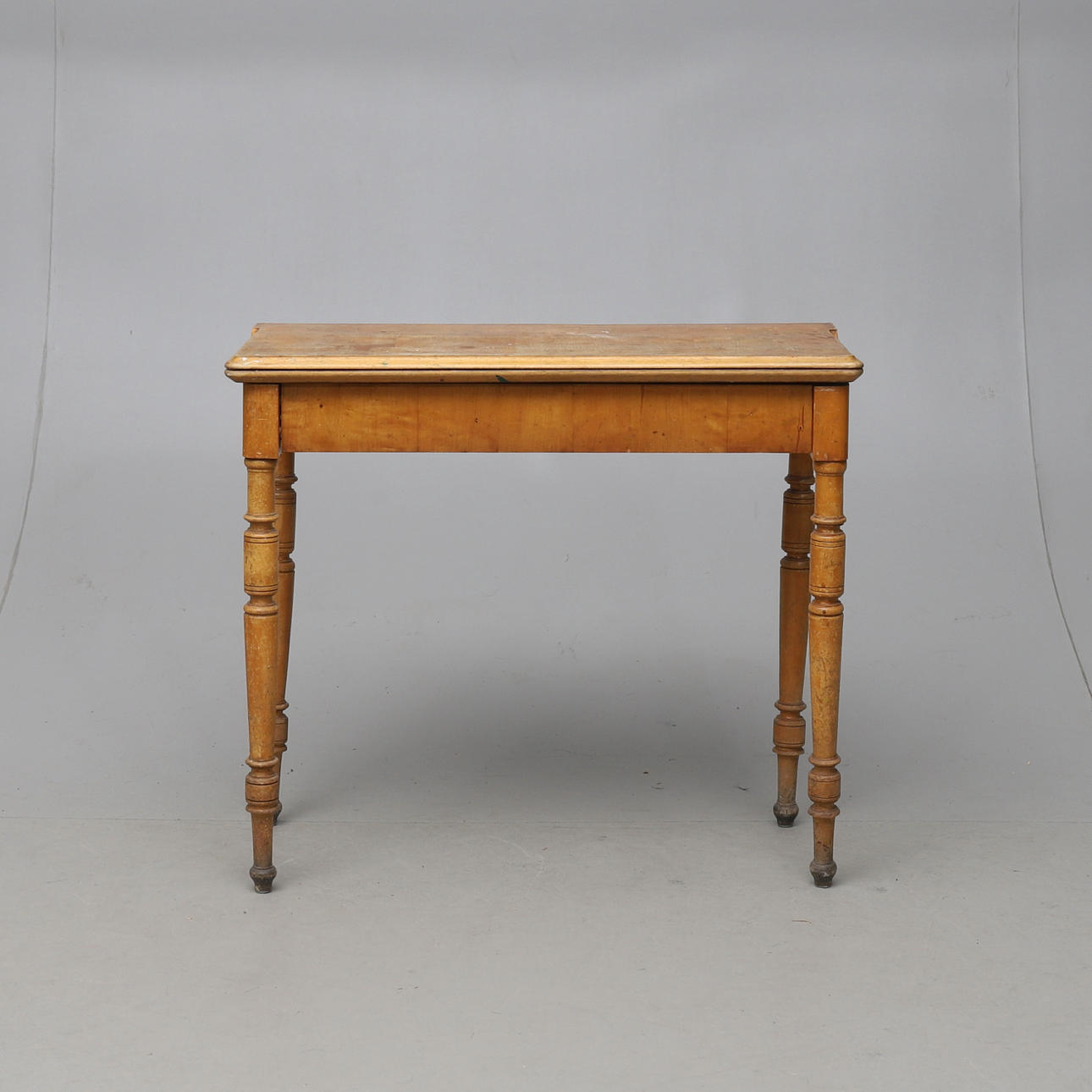 GAME TABLE, 19th/20th century.