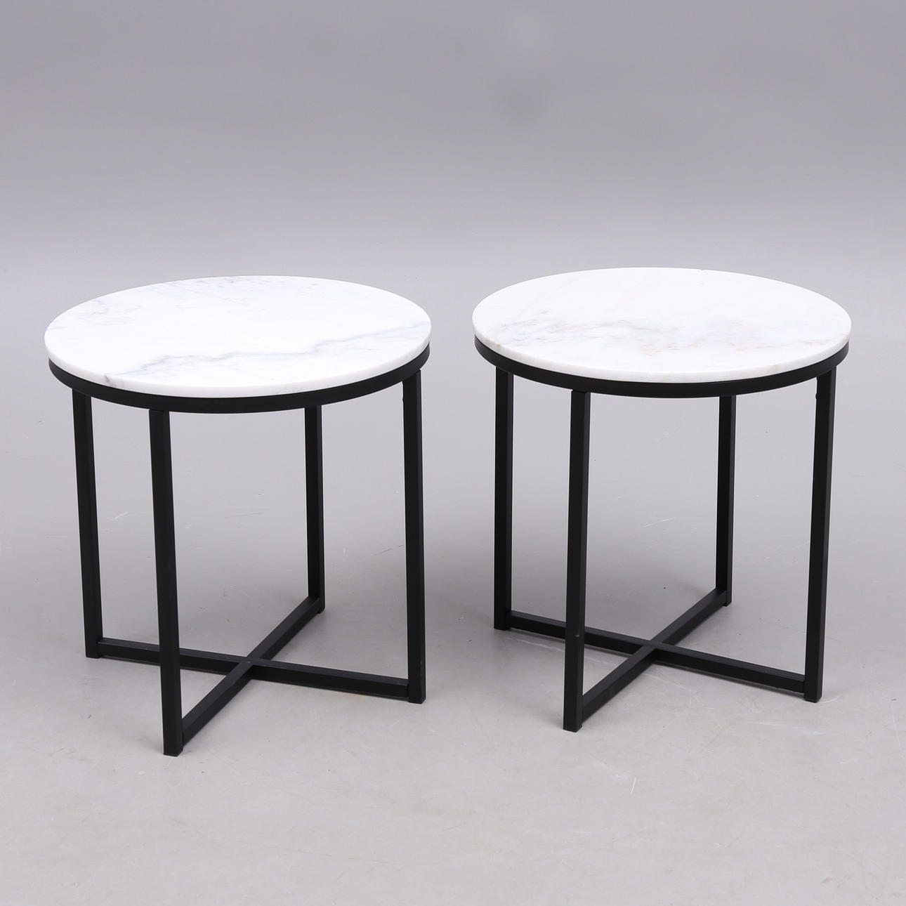 MESA con TAPAS DE PIEDRA, un par, Mondi.