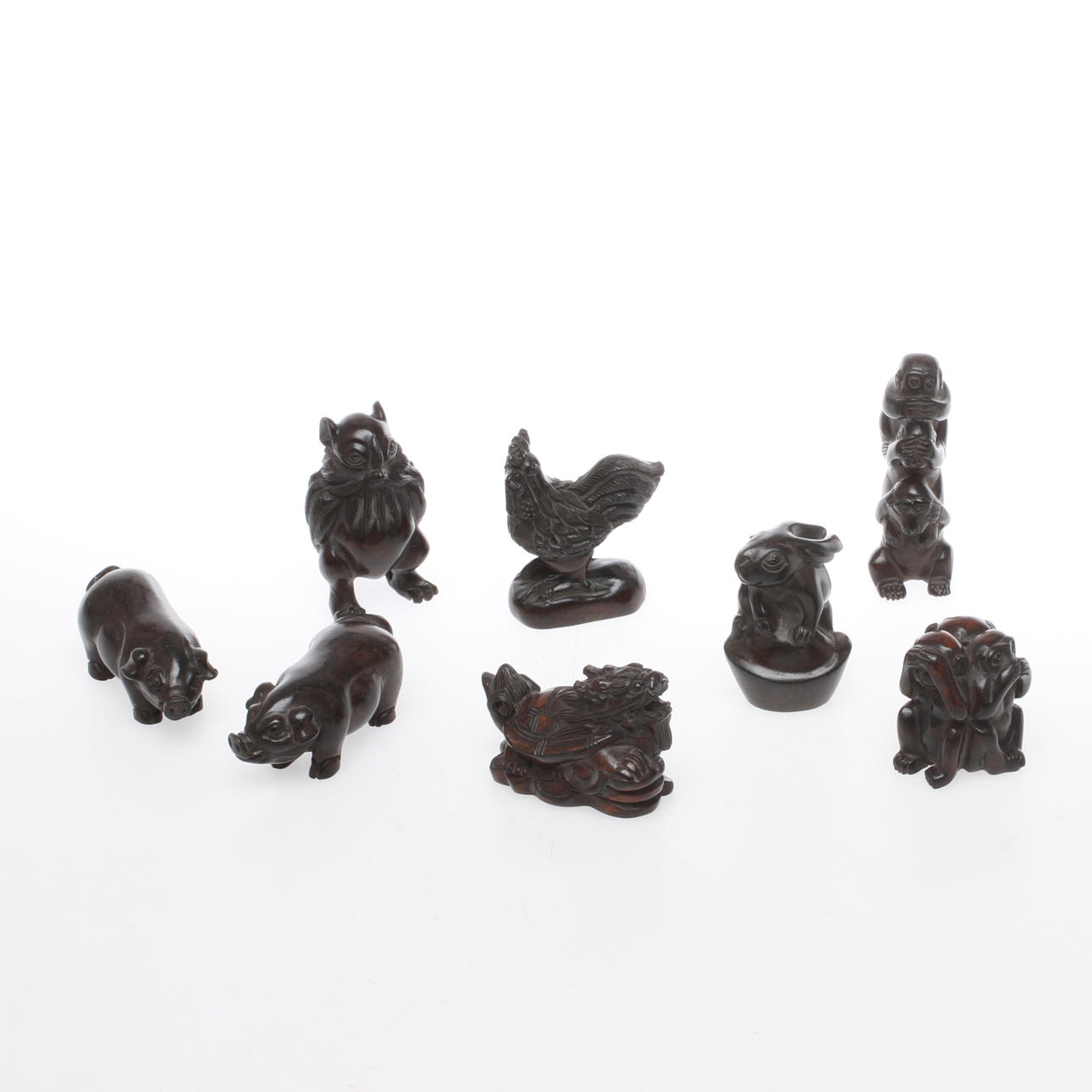 FIGURINER, 8 st, skuret trä, Japan.