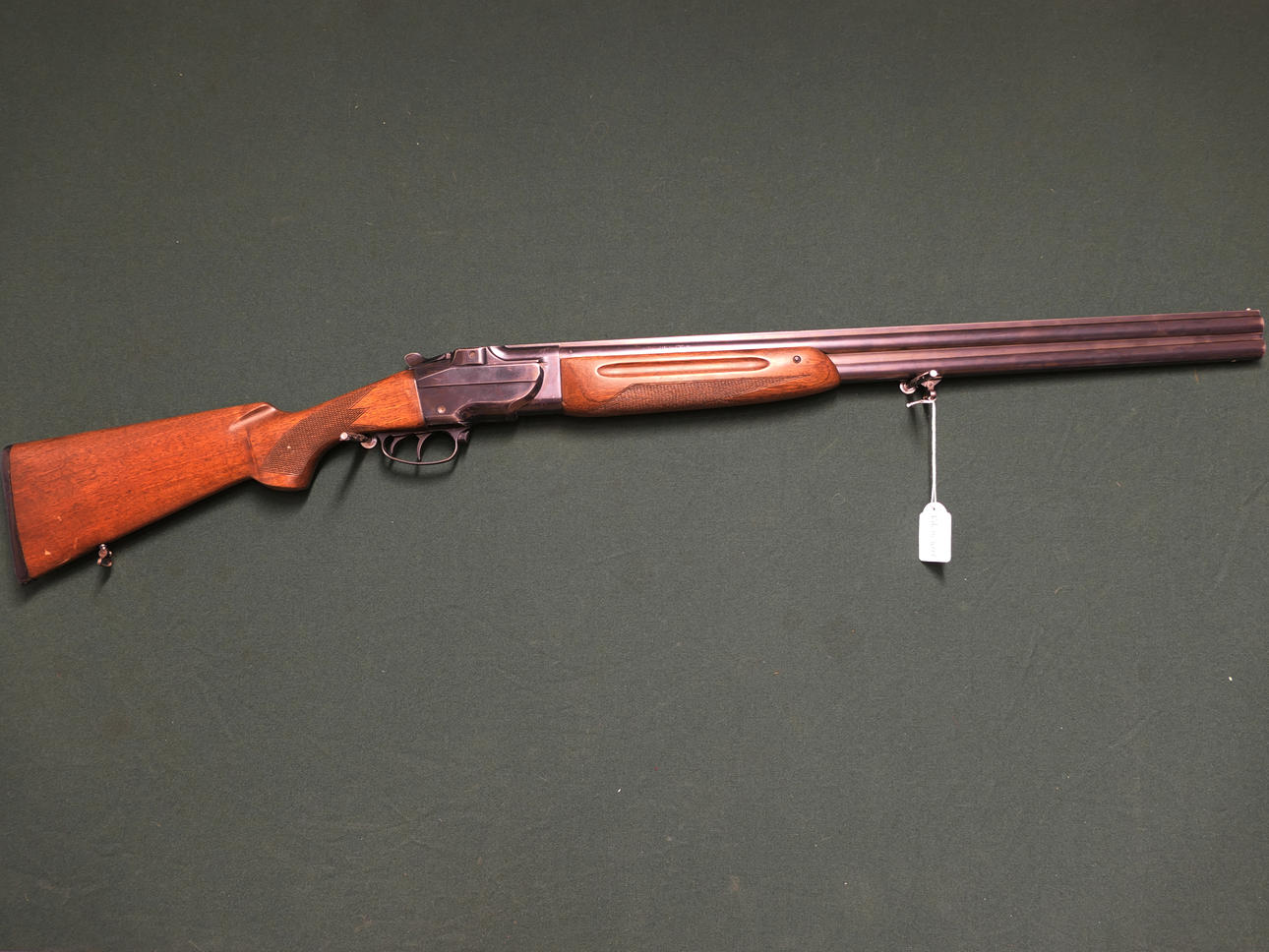 BRNO. bare. 12 #018056 SE1109523.