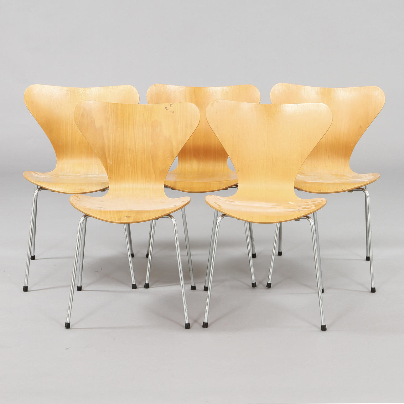 STOLAR, 5 st, "Sjuan", Arne Jacobsen, Fritz Hansen.