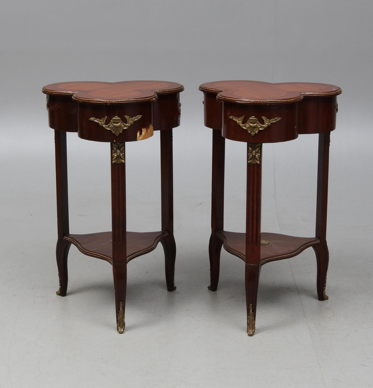 LAMPBORD, ett par, Louis XVI-stil, 1900-tal.