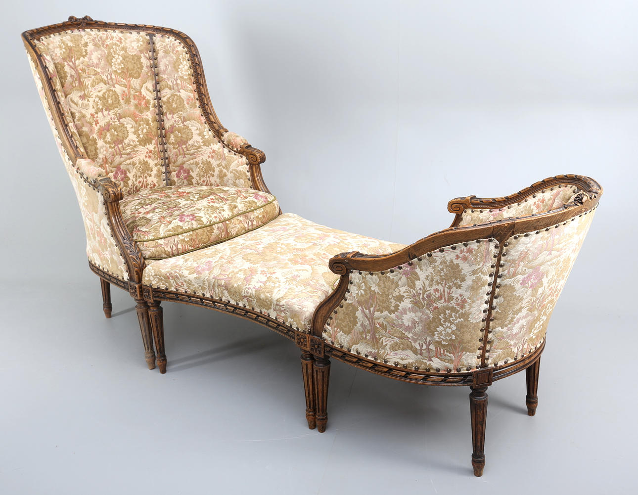 DUCHESSE BRISÉE, 3 delar, slutet av 1800-talet.