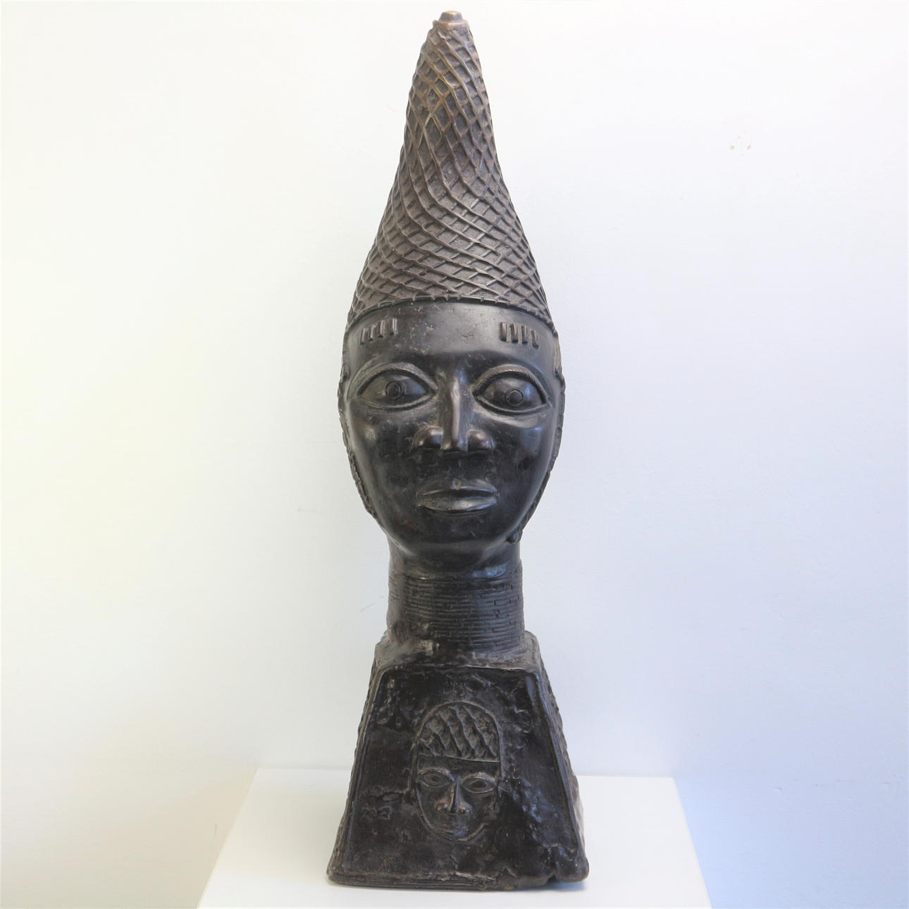 BENIN BRONZE HEAD.